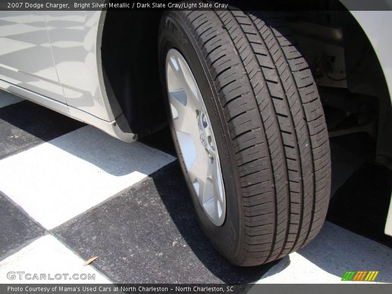 Bright Silver Metallic / Dark Slate Gray/Light Slate Gray 2007 Dodge Charger