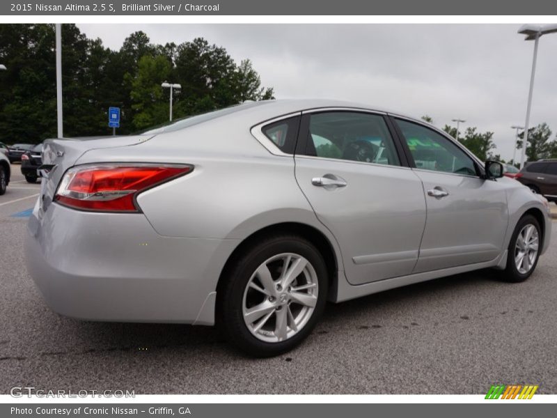 Brilliant Silver / Charcoal 2015 Nissan Altima 2.5 S