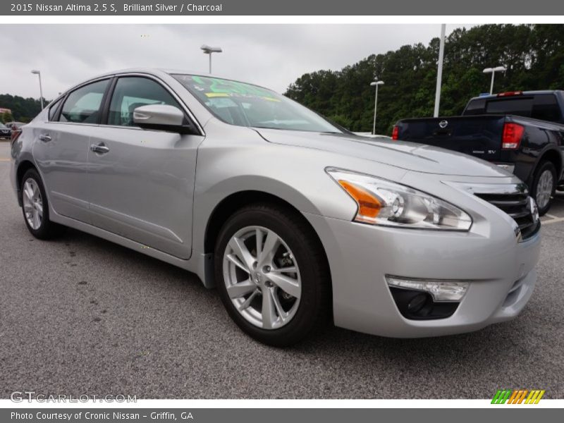 Brilliant Silver / Charcoal 2015 Nissan Altima 2.5 S