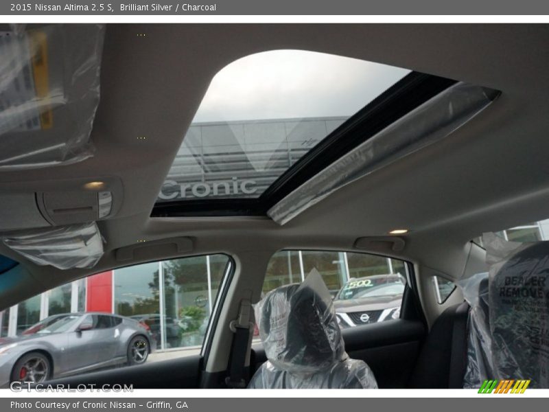 Brilliant Silver / Charcoal 2015 Nissan Altima 2.5 S