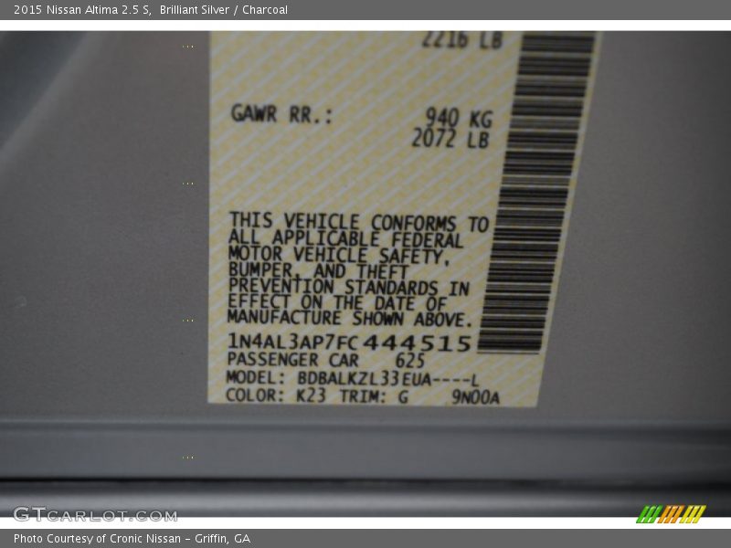 Brilliant Silver / Charcoal 2015 Nissan Altima 2.5 S