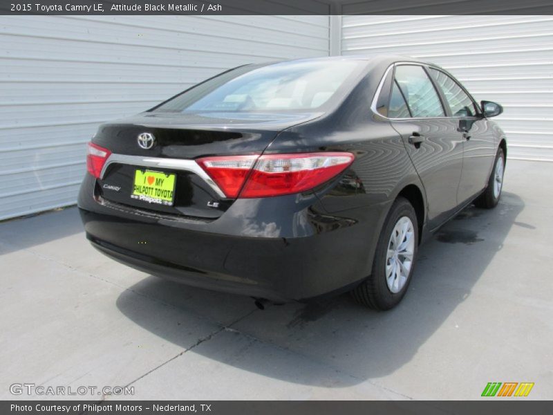 Attitude Black Metallic / Ash 2015 Toyota Camry LE