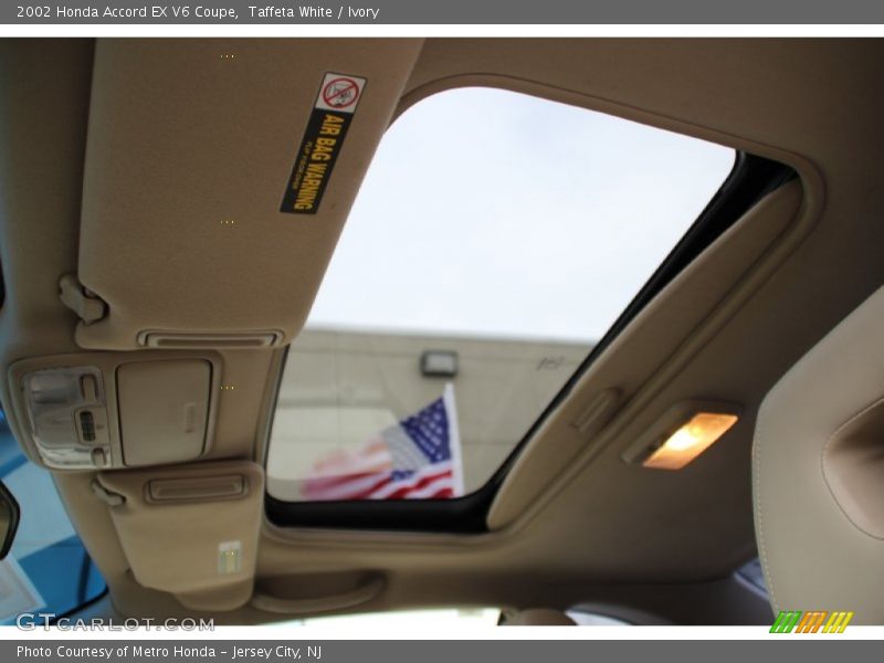 Sunroof of 2002 Accord EX V6 Coupe