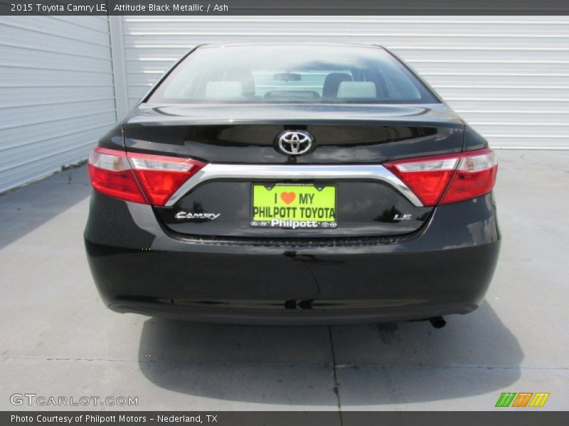 Attitude Black Metallic / Ash 2015 Toyota Camry LE