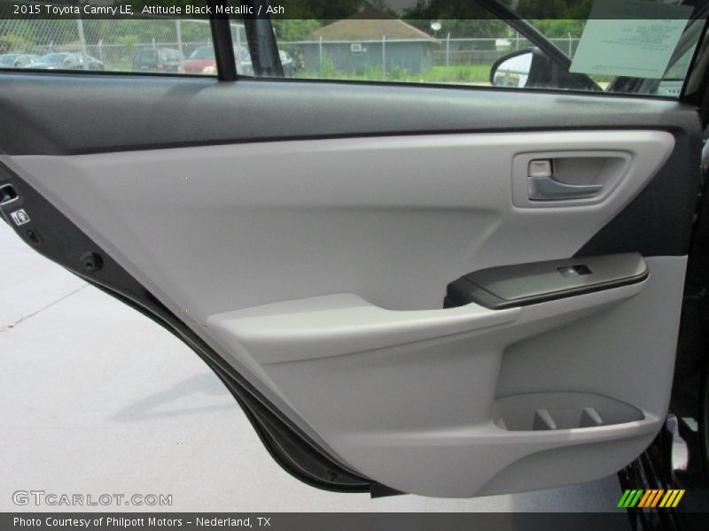 Attitude Black Metallic / Ash 2015 Toyota Camry LE