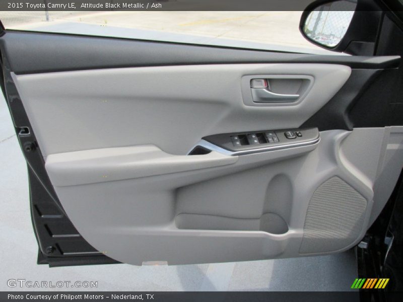 Attitude Black Metallic / Ash 2015 Toyota Camry LE