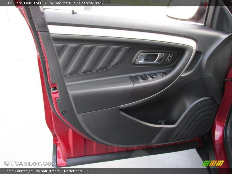 Door Panel of 2015 Taurus SEL