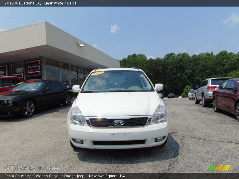 Clear White / Beige 2012 Kia Sedona EX