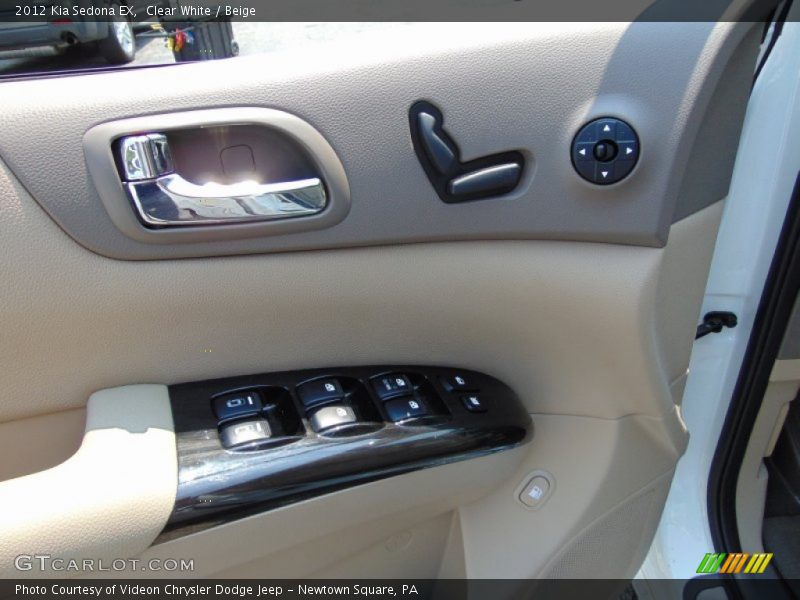 Clear White / Beige 2012 Kia Sedona EX