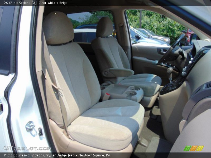 Clear White / Beige 2012 Kia Sedona EX