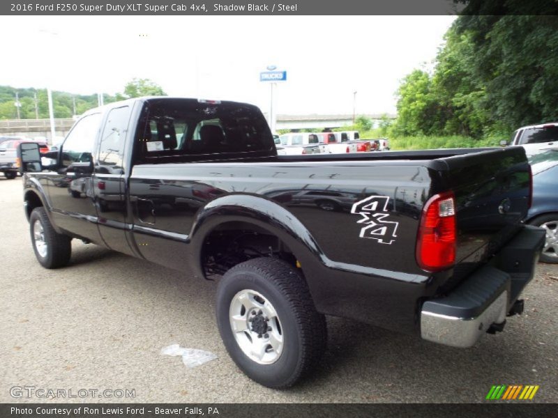  2016 F250 Super Duty XLT Super Cab 4x4 Shadow Black