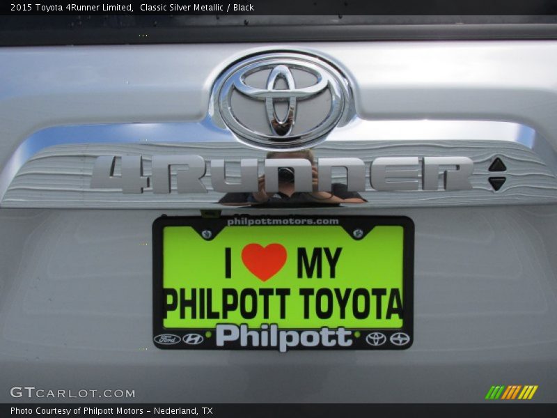 Classic Silver Metallic / Black 2015 Toyota 4Runner Limited