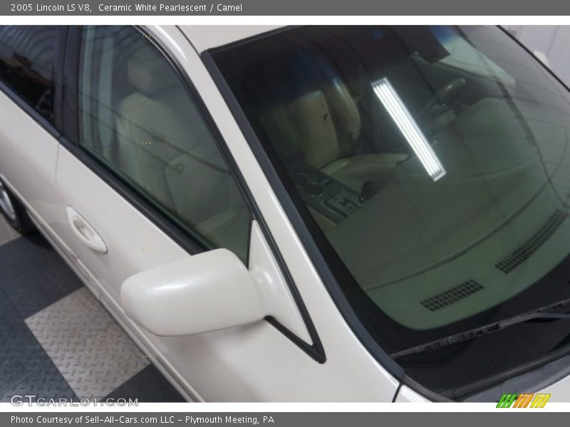 Ceramic White Pearlescent / Camel 2005 Lincoln LS V8