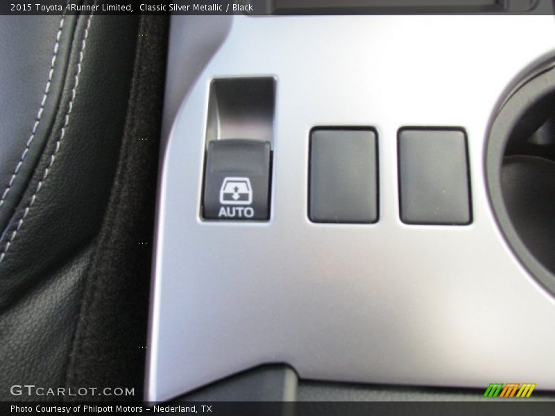 Classic Silver Metallic / Black 2015 Toyota 4Runner Limited