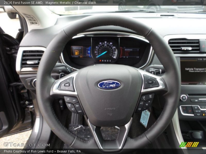  2016 Fusion SE AWD Steering Wheel