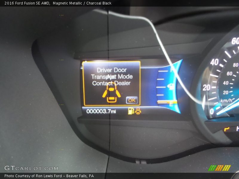 Magnetic Metallic / Charcoal Black 2016 Ford Fusion SE AWD