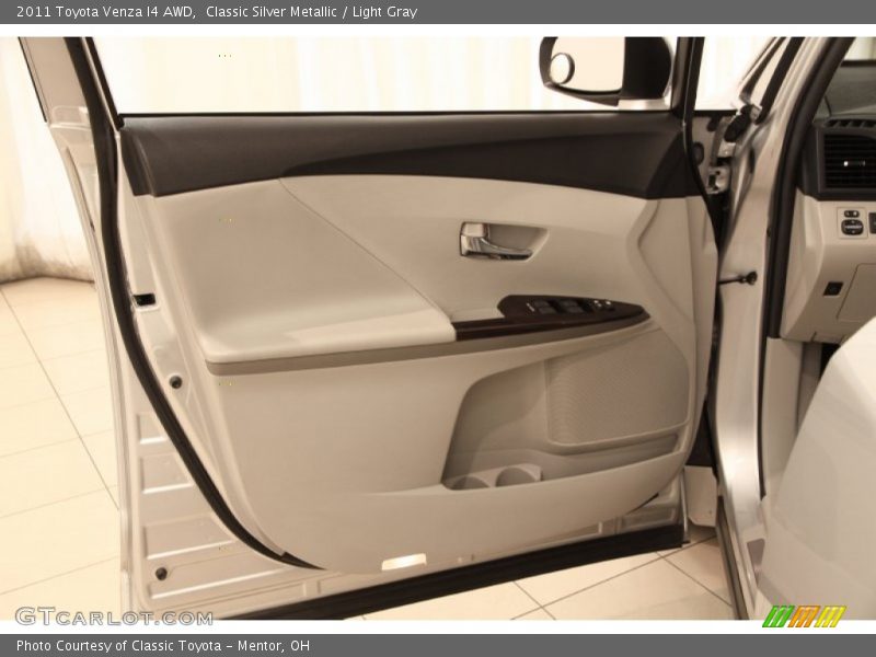 Classic Silver Metallic / Light Gray 2011 Toyota Venza I4 AWD