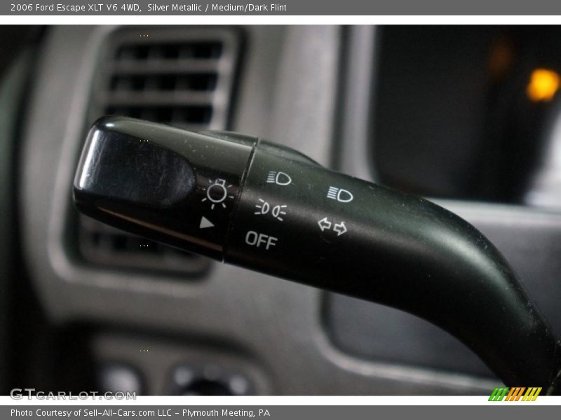 Silver Metallic / Medium/Dark Flint 2006 Ford Escape XLT V6 4WD