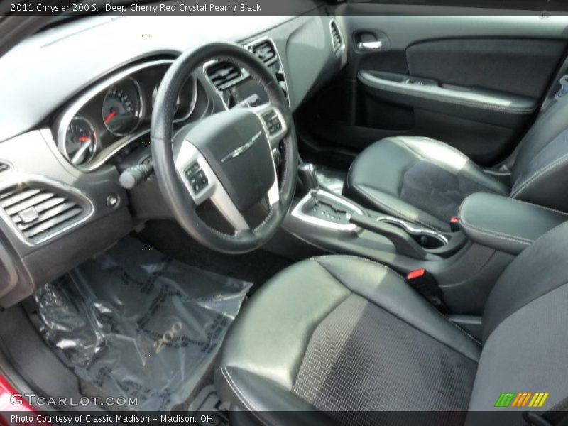 Deep Cherry Red Crystal Pearl / Black 2011 Chrysler 200 S