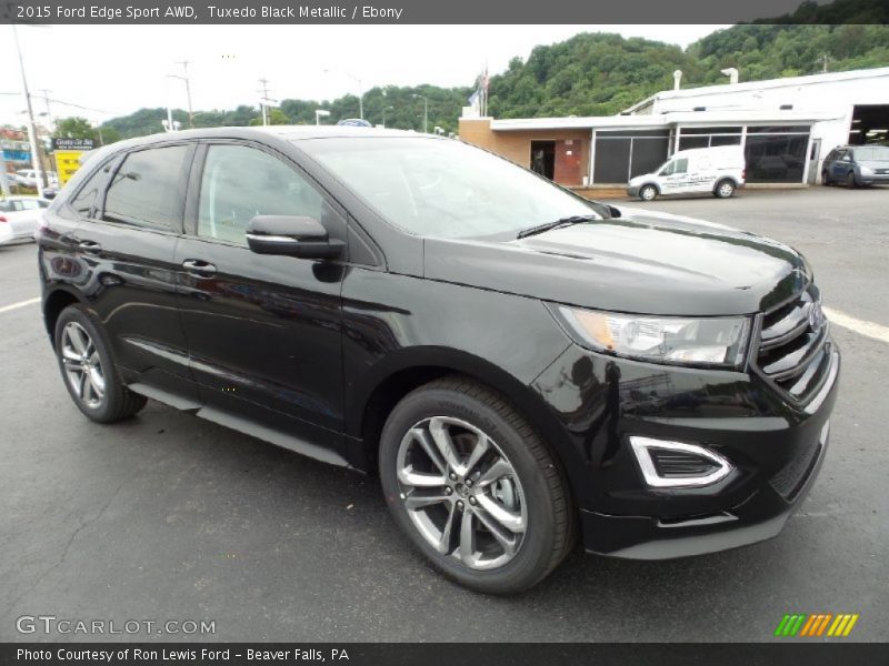 Front 3/4 View of 2015 Edge Sport AWD