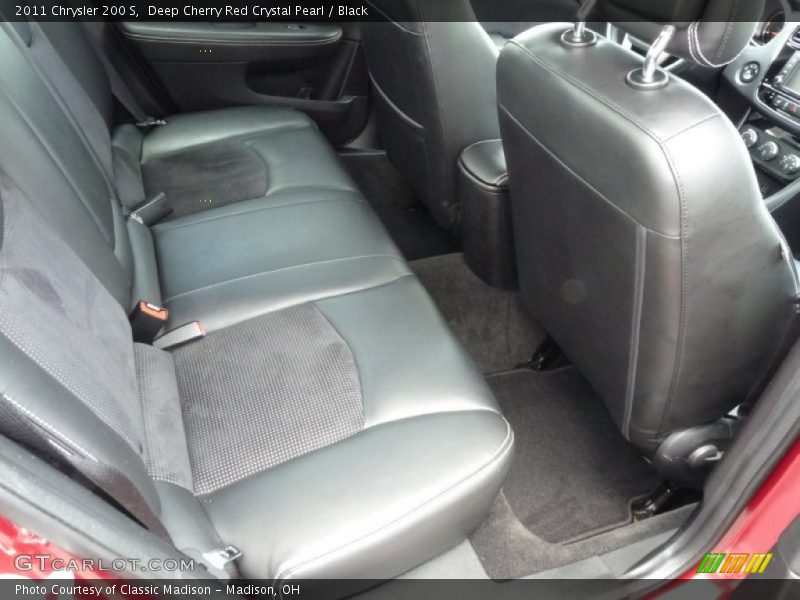 Deep Cherry Red Crystal Pearl / Black 2011 Chrysler 200 S