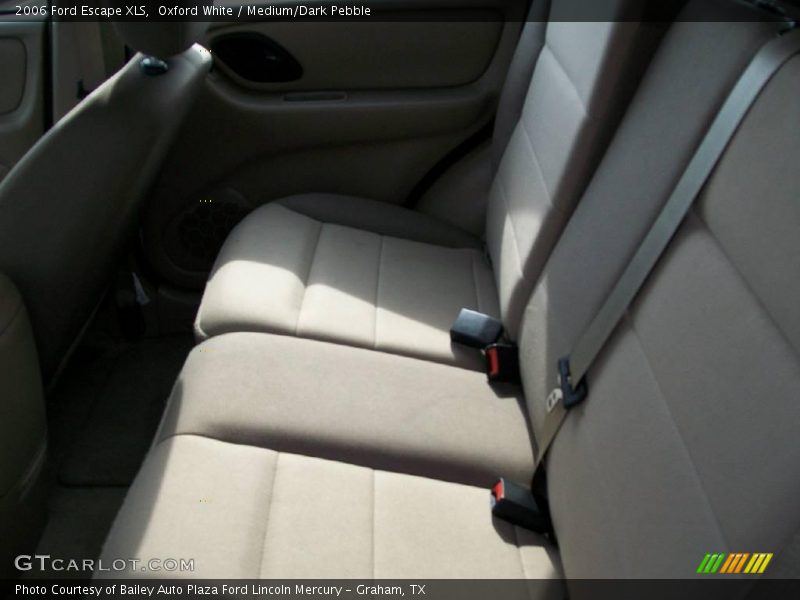 Oxford White / Medium/Dark Pebble 2006 Ford Escape XLS