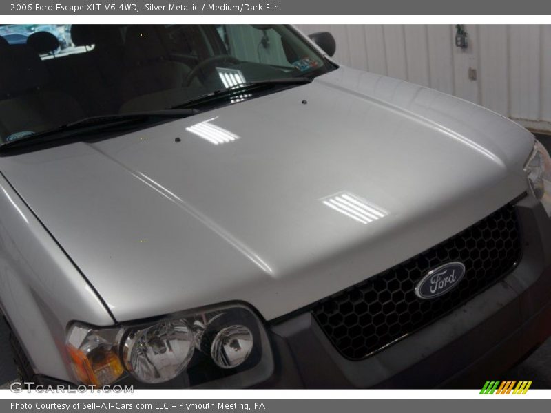 Silver Metallic / Medium/Dark Flint 2006 Ford Escape XLT V6 4WD