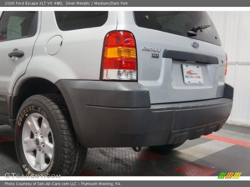 Silver Metallic / Medium/Dark Flint 2006 Ford Escape XLT V6 4WD