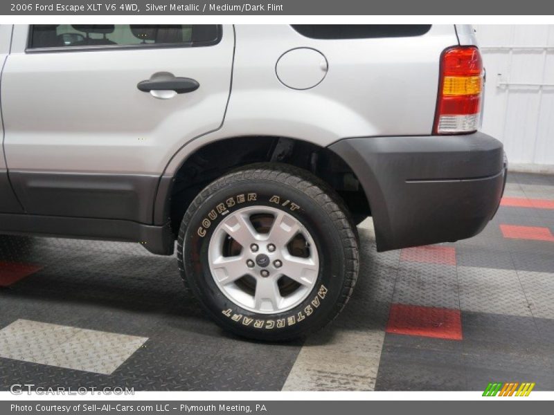 Silver Metallic / Medium/Dark Flint 2006 Ford Escape XLT V6 4WD