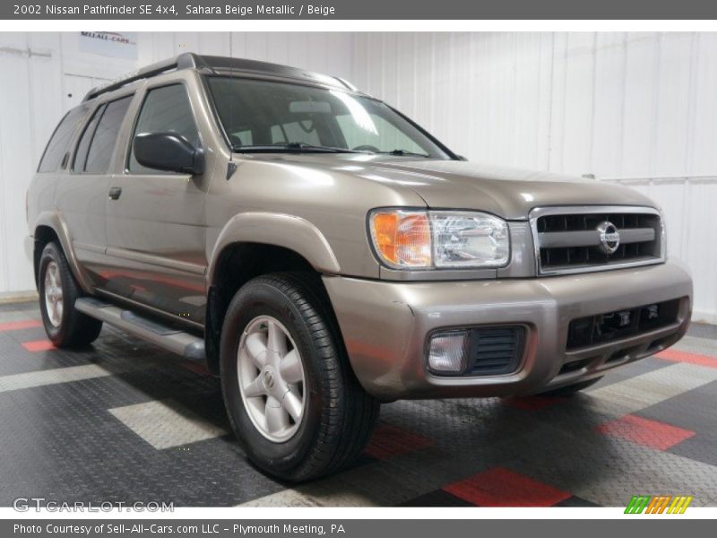 Sahara Beige Metallic / Beige 2002 Nissan Pathfinder SE 4x4