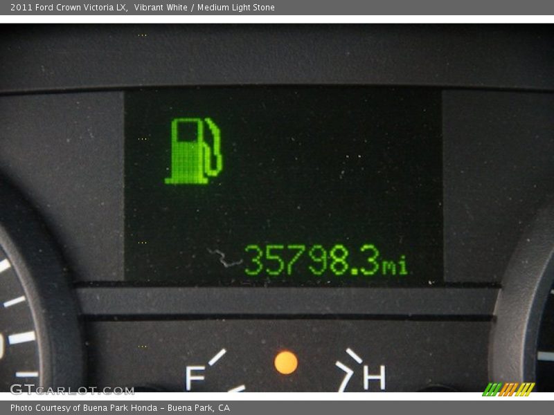 Vibrant White / Medium Light Stone 2011 Ford Crown Victoria LX