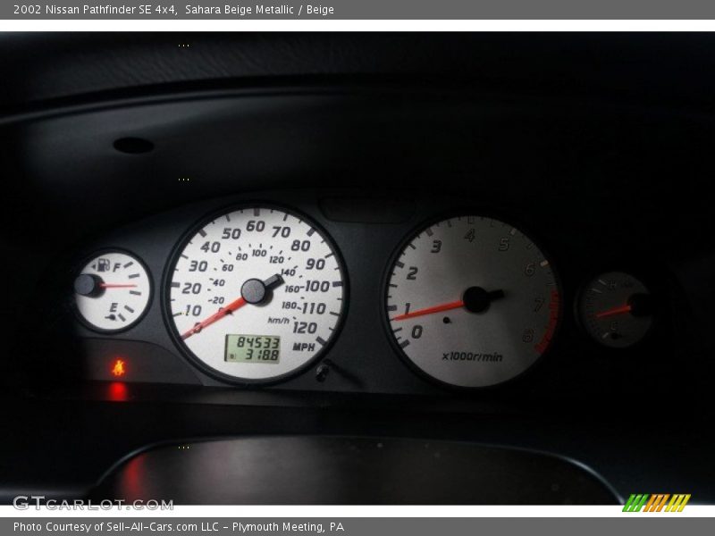 Sahara Beige Metallic / Beige 2002 Nissan Pathfinder SE 4x4