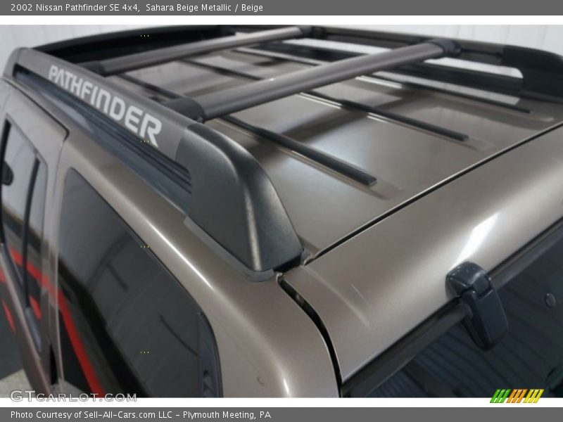Sahara Beige Metallic / Beige 2002 Nissan Pathfinder SE 4x4