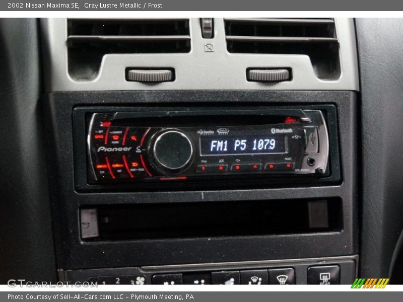Gray Lustre Metallic / Frost 2002 Nissan Maxima SE
