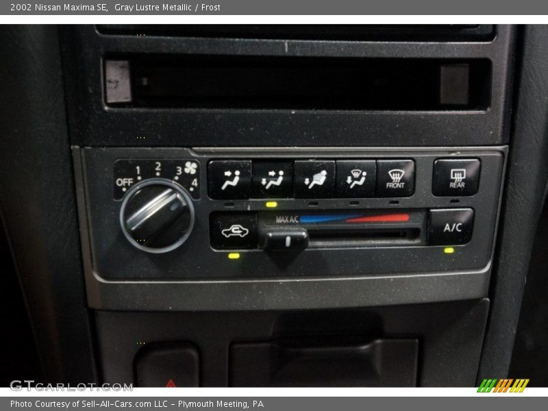 Gray Lustre Metallic / Frost 2002 Nissan Maxima SE