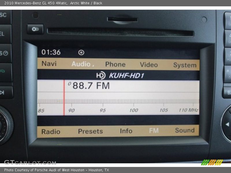 Arctic White / Black 2010 Mercedes-Benz GL 450 4Matic