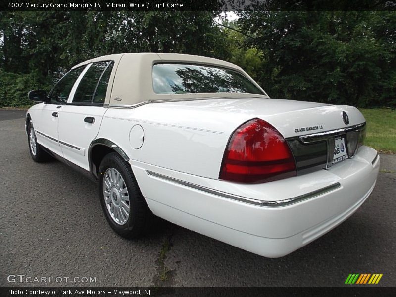 Vibrant White / Light Camel 2007 Mercury Grand Marquis LS