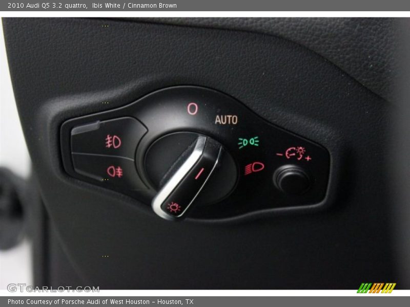 Ibis White / Cinnamon Brown 2010 Audi Q5 3.2 quattro