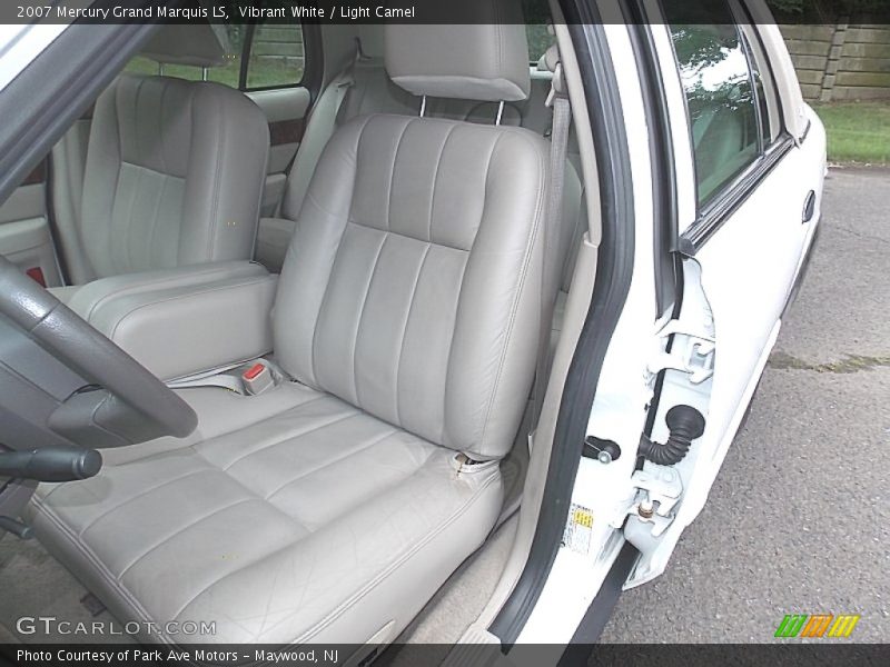 Front Seat of 2007 Grand Marquis LS