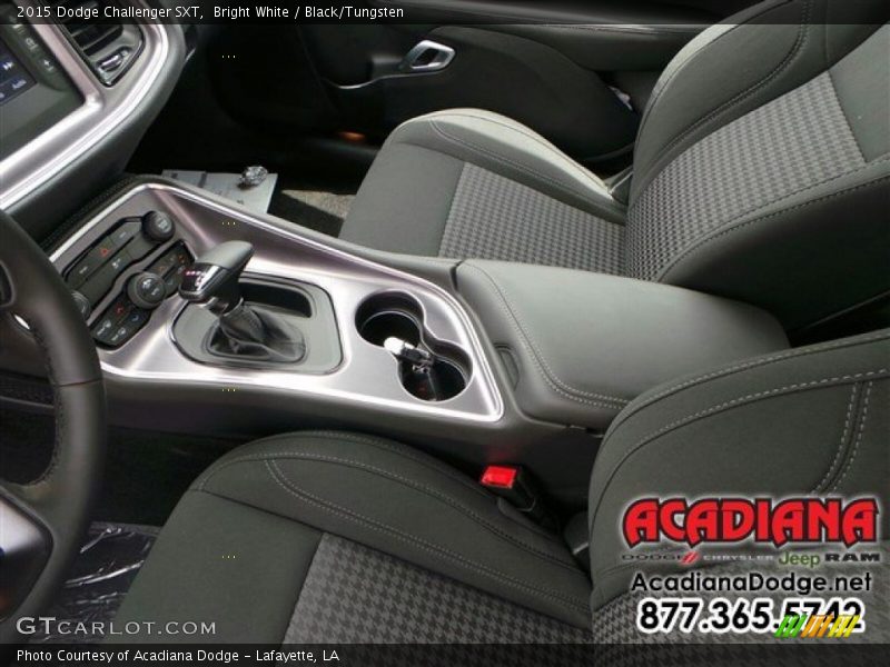 Bright White / Black/Tungsten 2015 Dodge Challenger SXT
