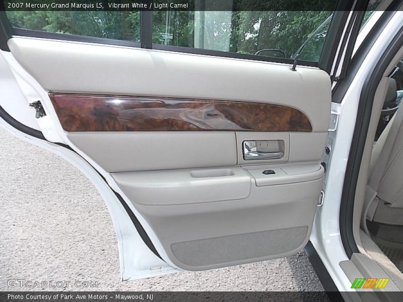 Door Panel of 2007 Grand Marquis LS