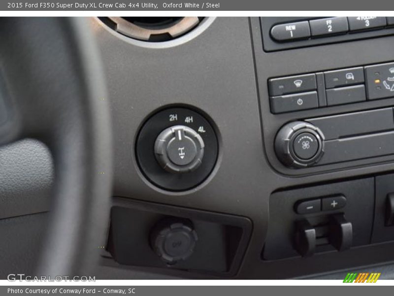 Oxford White / Steel 2015 Ford F350 Super Duty XL Crew Cab 4x4 Utility