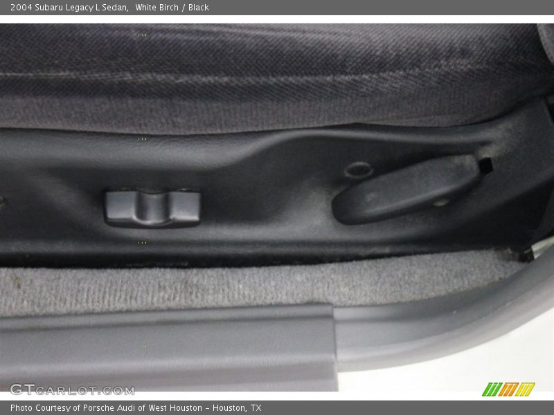 White Birch / Black 2004 Subaru Legacy L Sedan