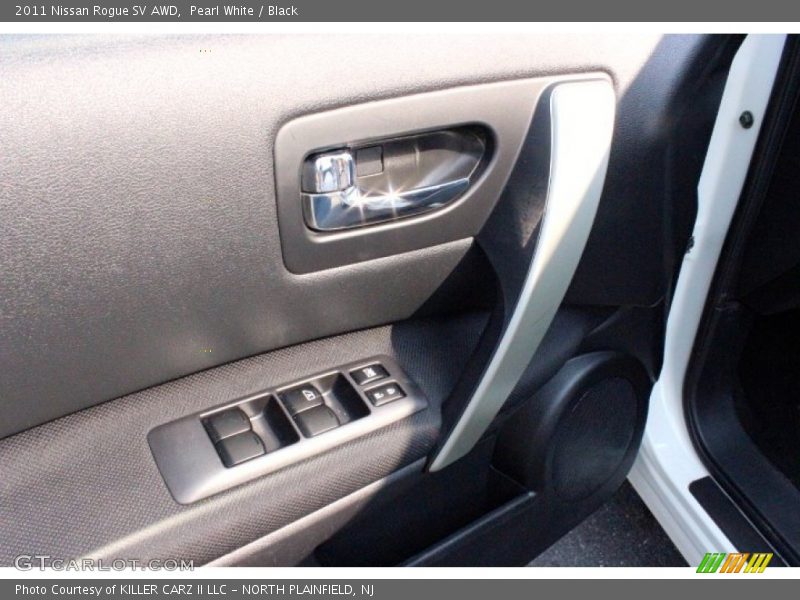 Pearl White / Black 2011 Nissan Rogue SV AWD