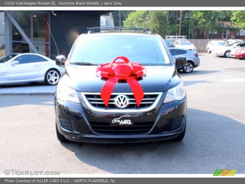 Nocturne Black Metallic / Aero Grey 2009 Volkswagen Routan SE