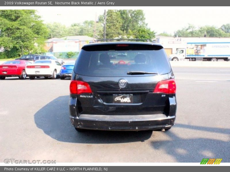Nocturne Black Metallic / Aero Grey 2009 Volkswagen Routan SE