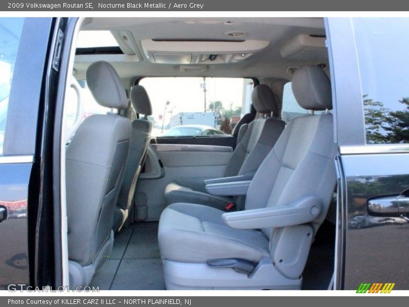 Nocturne Black Metallic / Aero Grey 2009 Volkswagen Routan SE