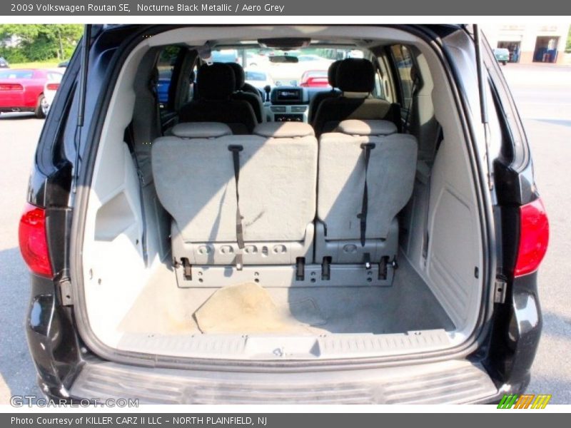 Nocturne Black Metallic / Aero Grey 2009 Volkswagen Routan SE