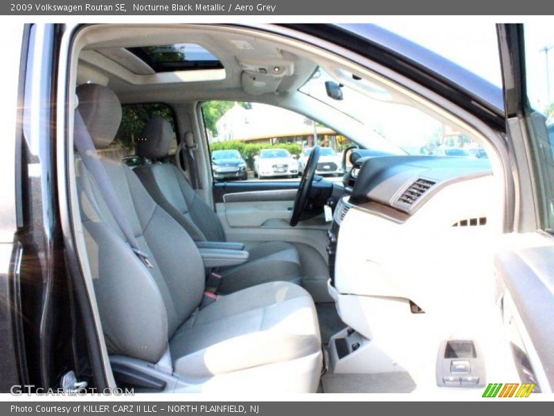 Nocturne Black Metallic / Aero Grey 2009 Volkswagen Routan SE