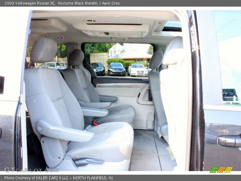 Nocturne Black Metallic / Aero Grey 2009 Volkswagen Routan SE